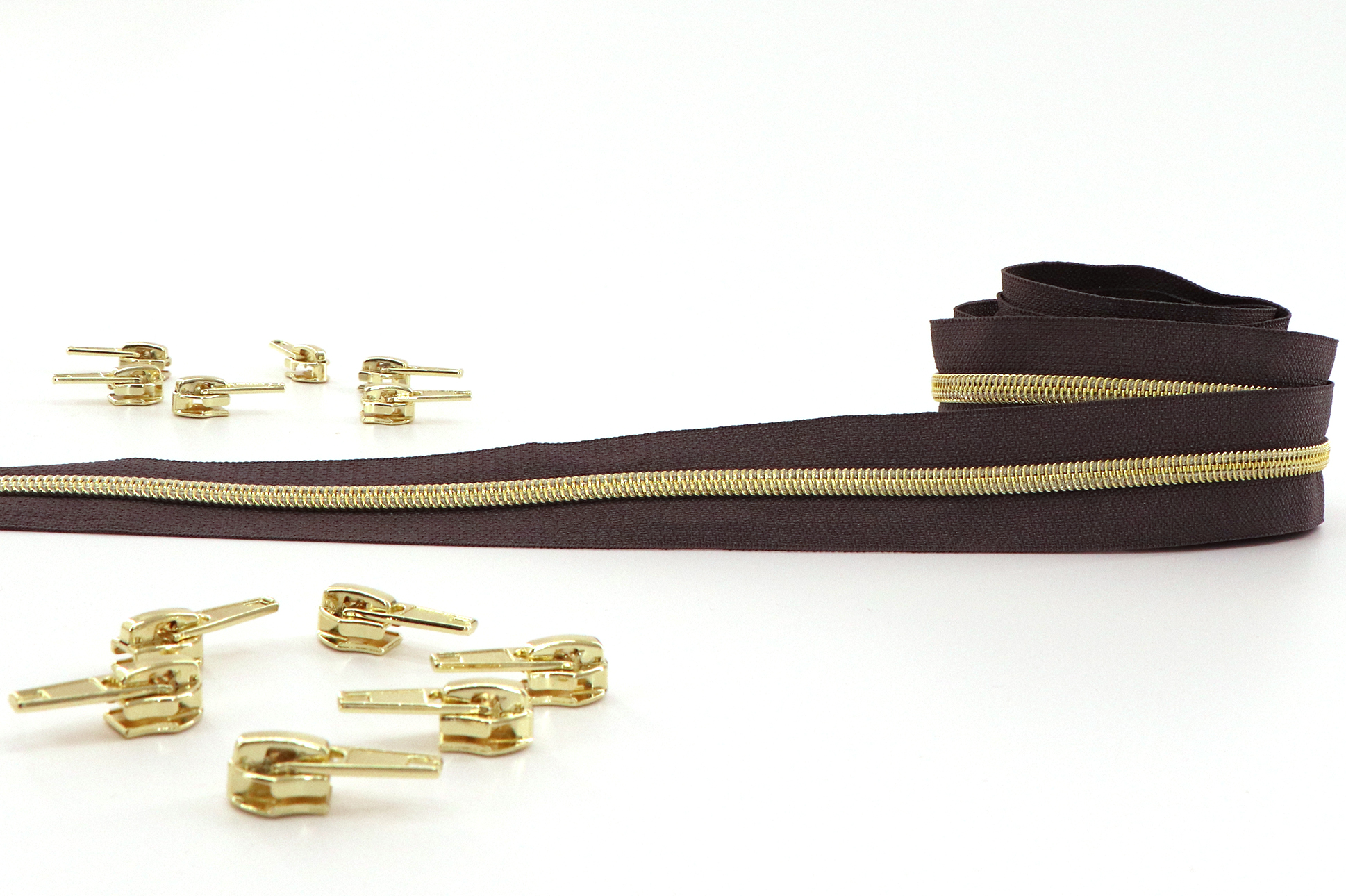 Endlosreißverschluss 3m lang, 6,5mm breite Schiene, 12 Zipper, gold glänzend