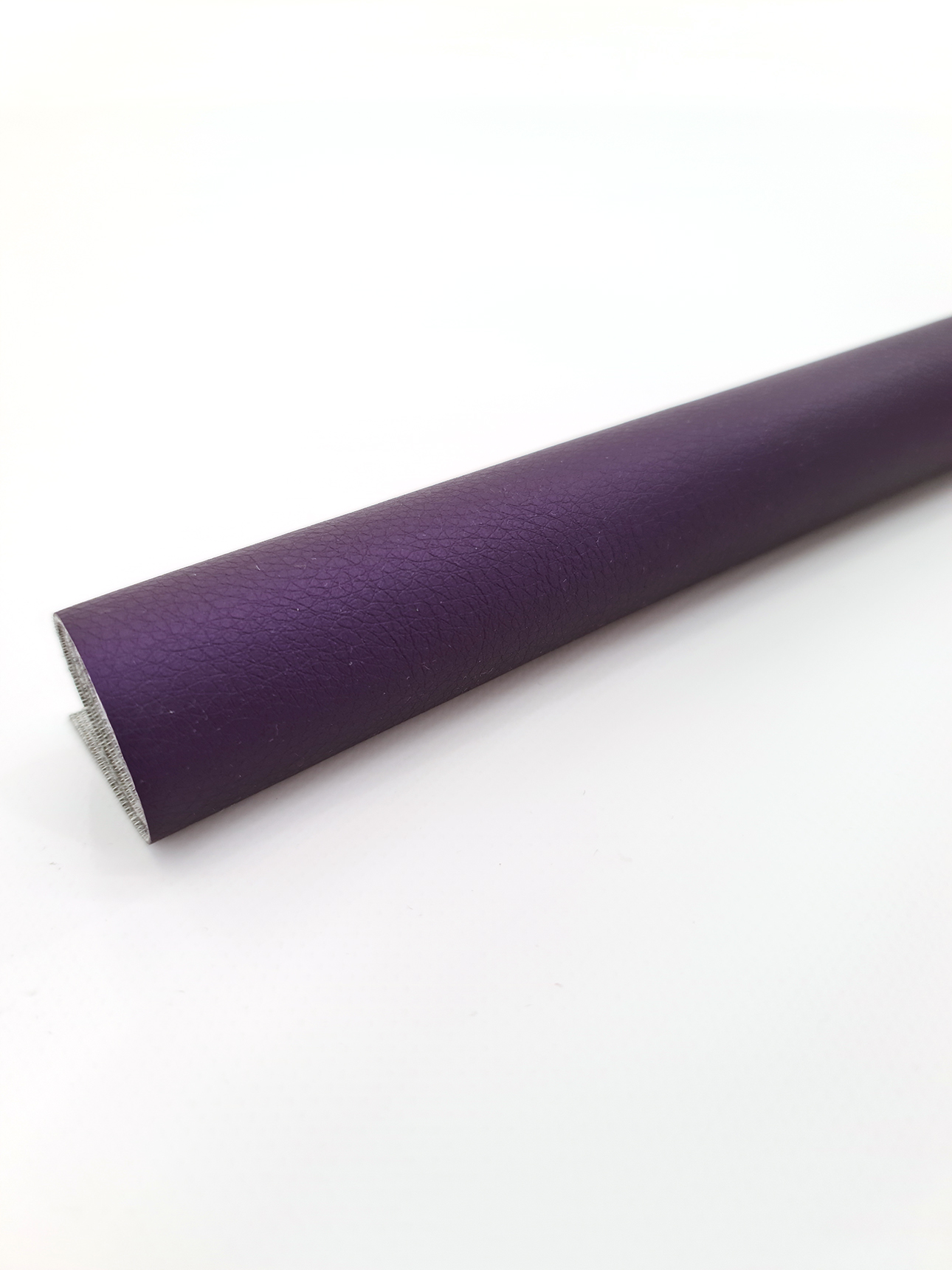 Kunstleder, 50 x 70 cm brilliant violett