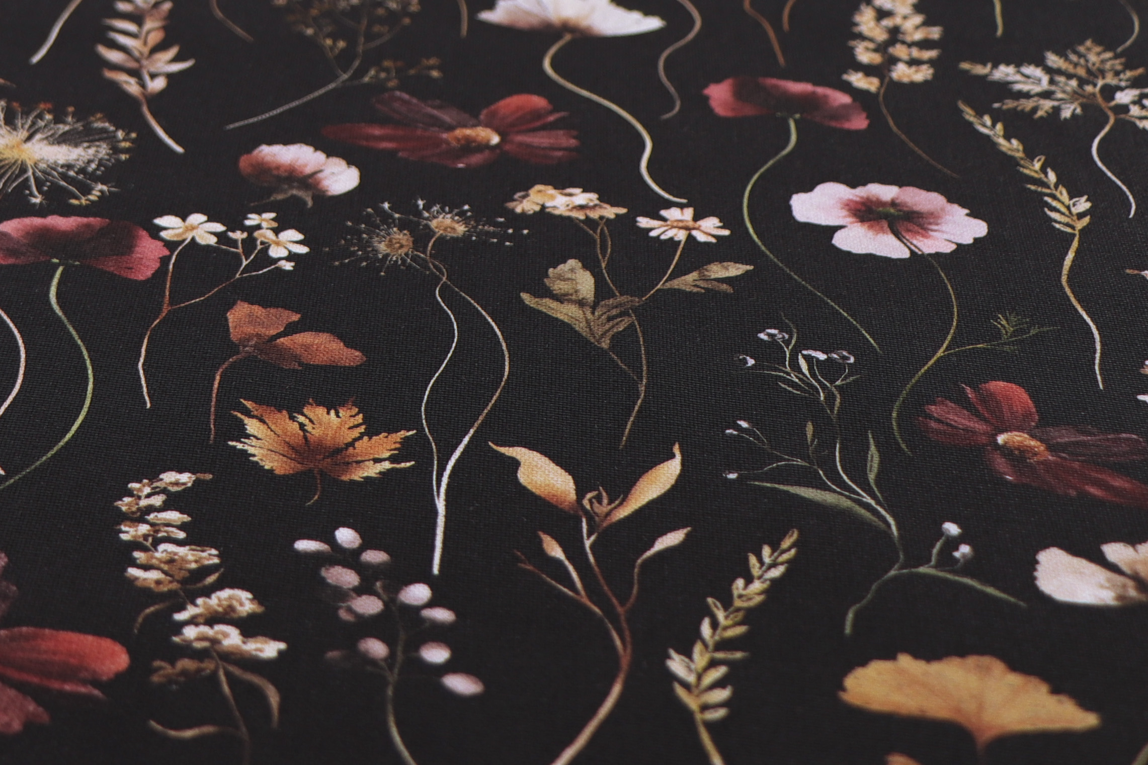 Canvas Digital Druck, Wild Flowers black